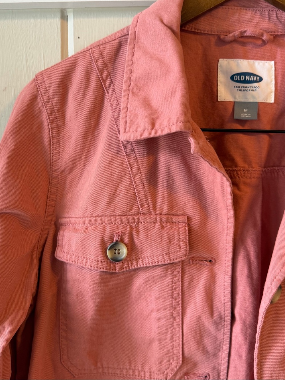 Women’s Old Navy Dusty Rose Utility Jean Shirt Jacket/Shacket, Size Medium - Picture 2 of 8